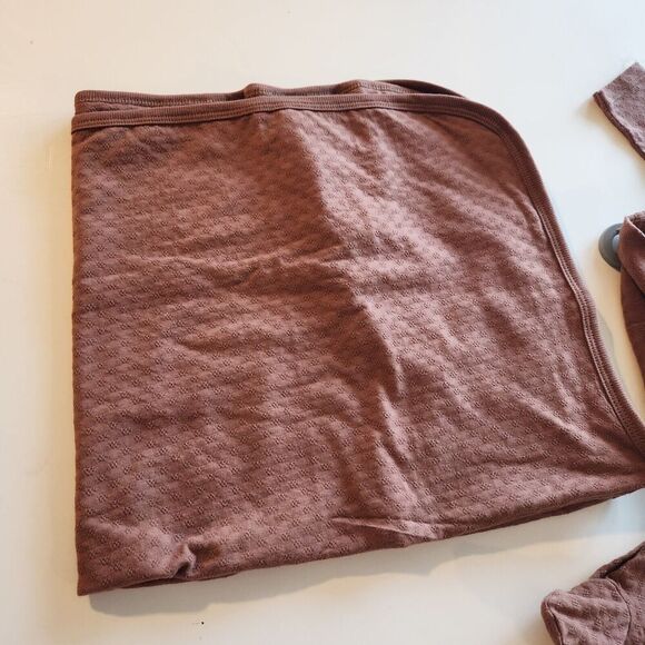 Snug Take Me Home Cotton Bonnet, Top Footed Pants & Blanket, 4piece Set Size 3-6 - Picture 6 of 8